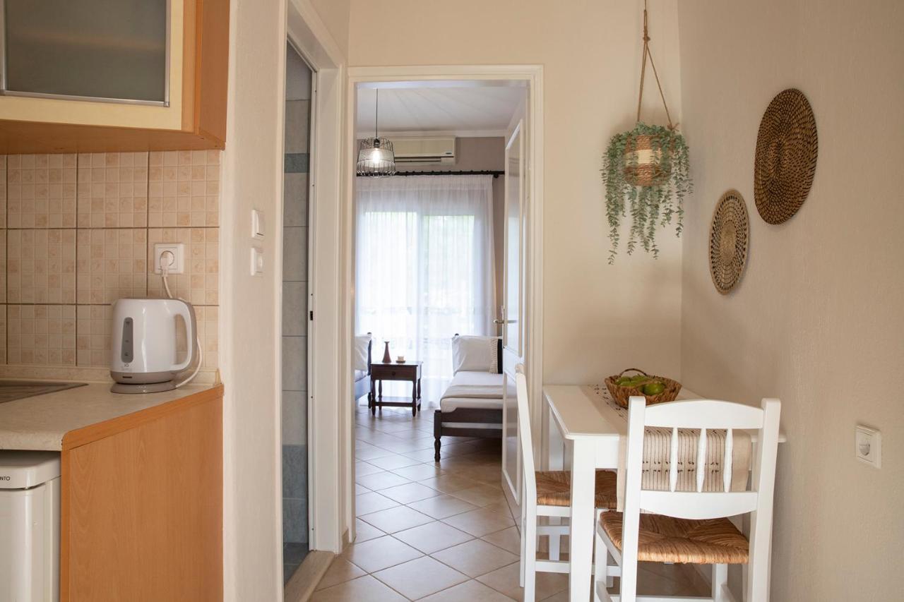 Elena Luxury Living Apartment Paralia Skotinis Exterior photo